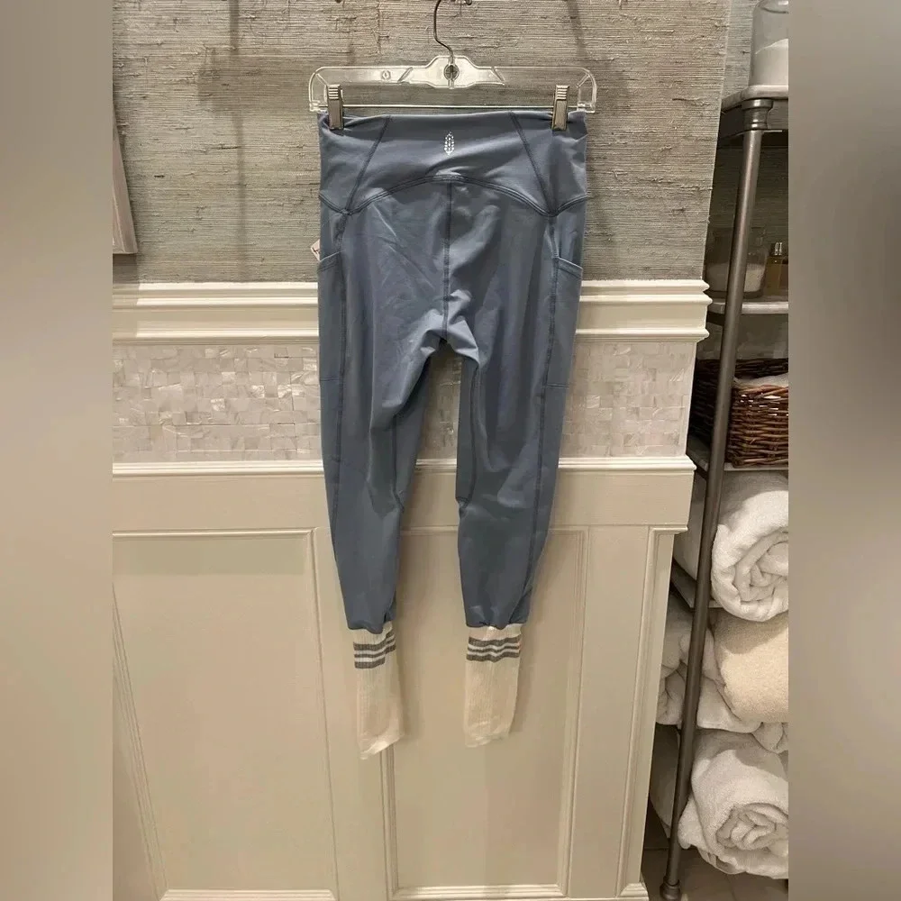 NWT new FREE PEOPLE sock it to me leggings SMALL blue white knit sweater bottoms - Picture 8 of 16